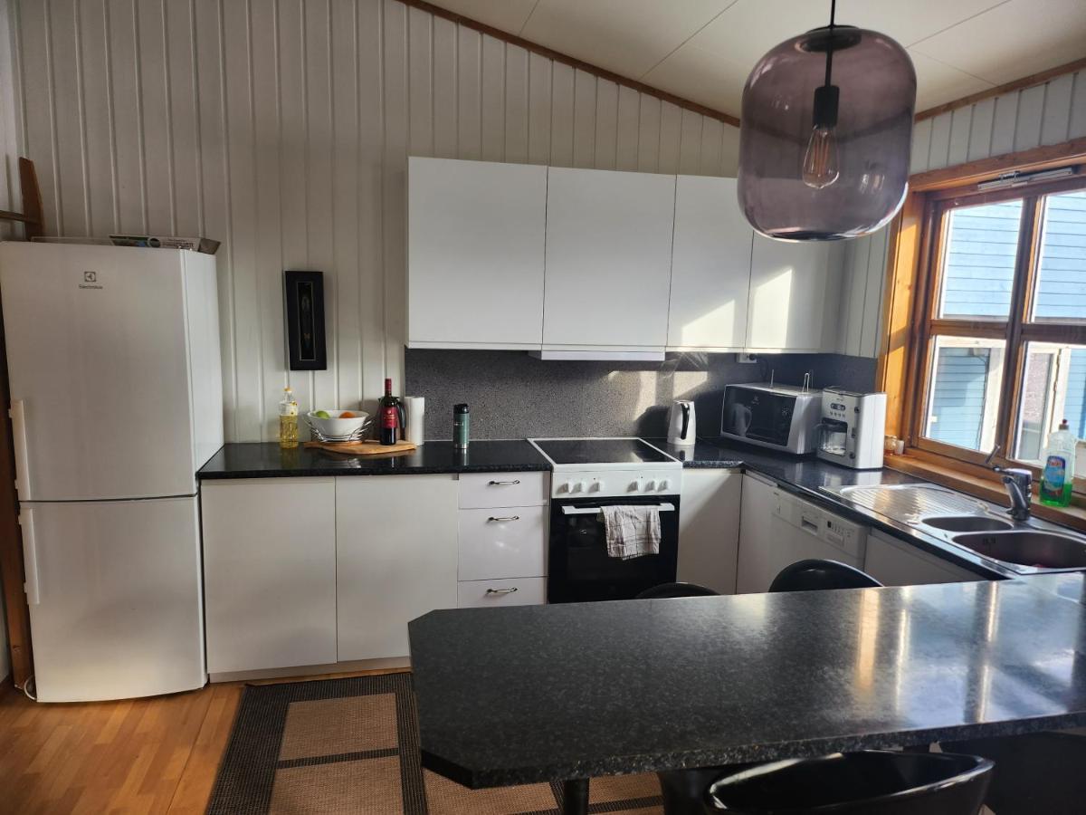 Apartment By The Lakeside Tromso Bagian luar foto