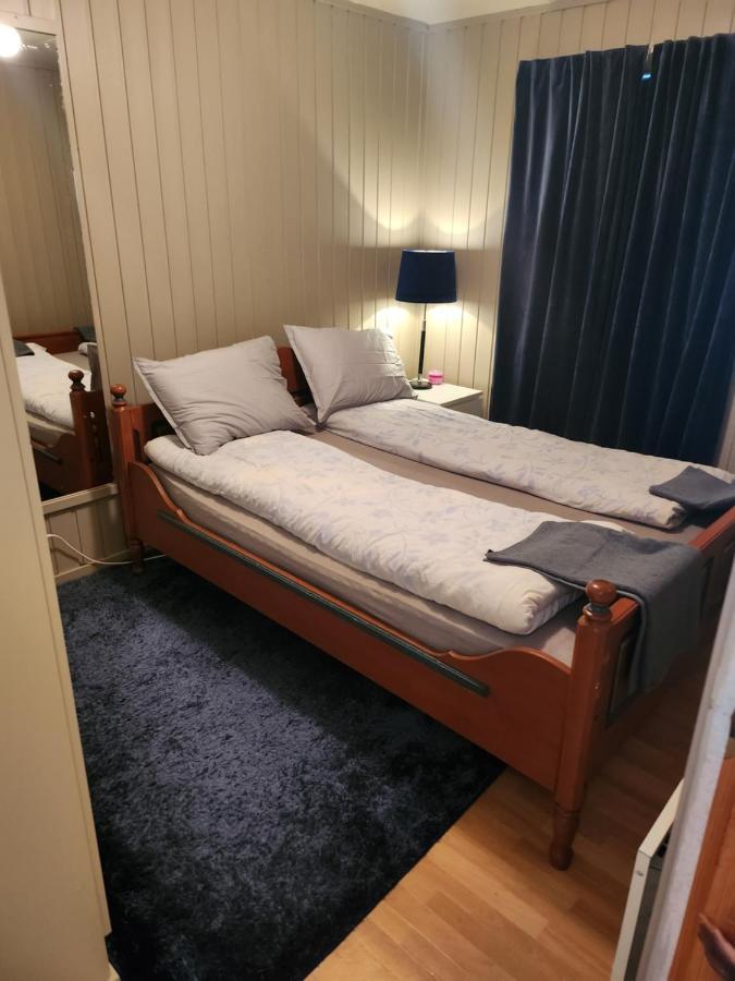 Apartment By The Lakeside Tromso Bagian luar foto